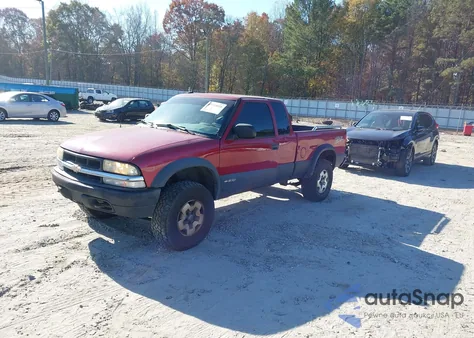 2002 Chevrolet S-10 Ls из США, поврежденный, VIN 1GCCT19W128180935